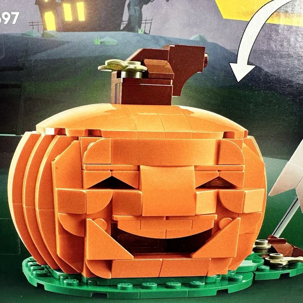 LEGO 40697 Halloween Pumpkin w Light Brick Ghost Creator Set 254pcs NEW - Picture 2 of 9